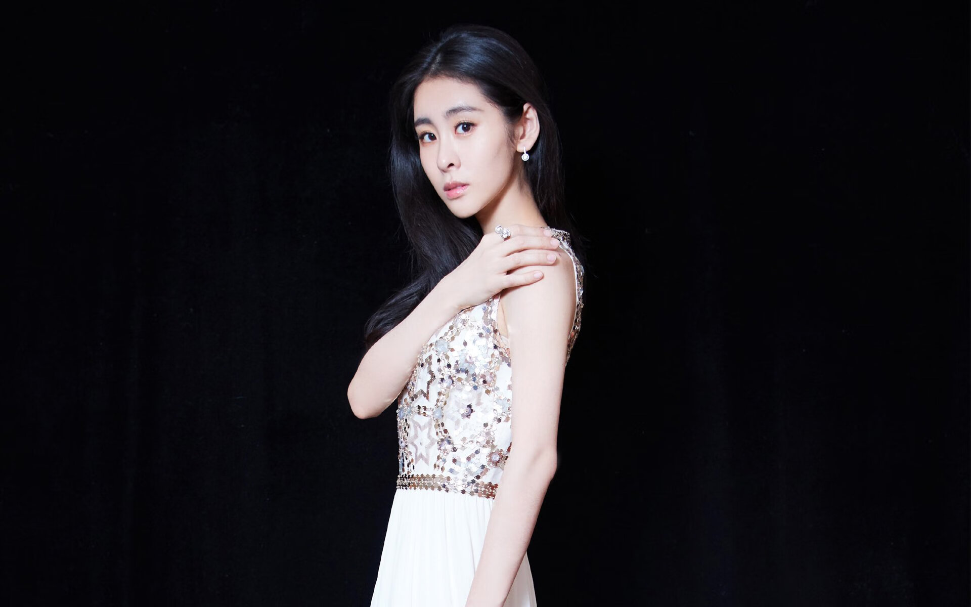 中超引援门槛是否应与国家队发展同步考虑,中超引援调节费规则